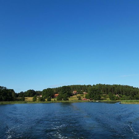 Villa Gaerdsholmens Skaergardshemman "Boken" à Edsbruk Extérieur photo
